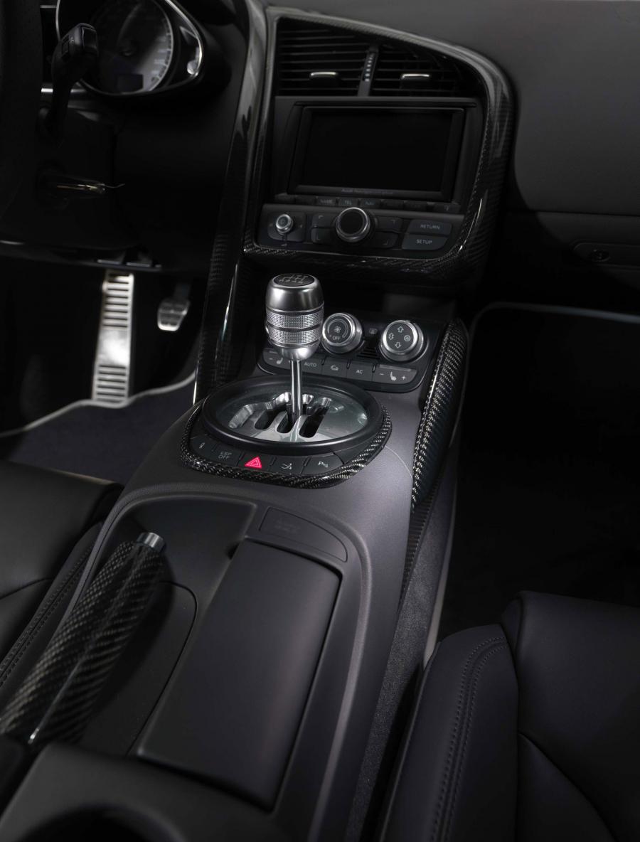 Интерьер Audi R8 Razor by PPI Automotive 2008 года  (фото 30 из 37)